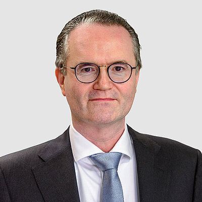 Prof. Dr. med. Klaus Markstaller Ärztlicher Direktor und Vorstandsvorsitzender 